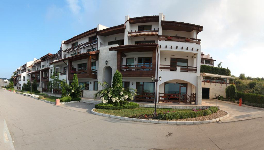 White Coast Beach Apartments Kavarna Extérieur photo
