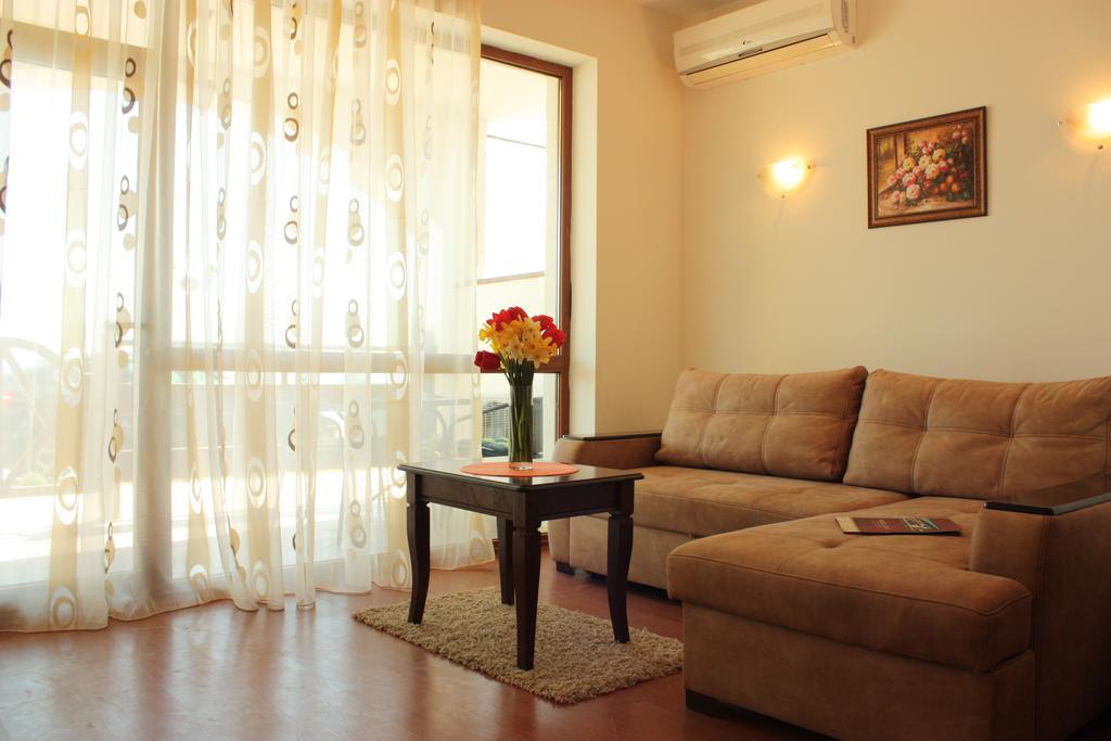 White Coast Beach Apartments Kavarna Extérieur photo