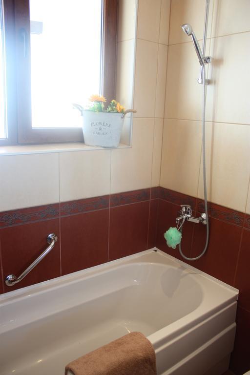 White Coast Beach Apartments Kavarna Extérieur photo